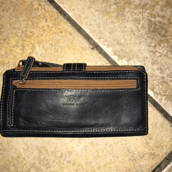 Fossil Handbags - Leather Fossil Wallet